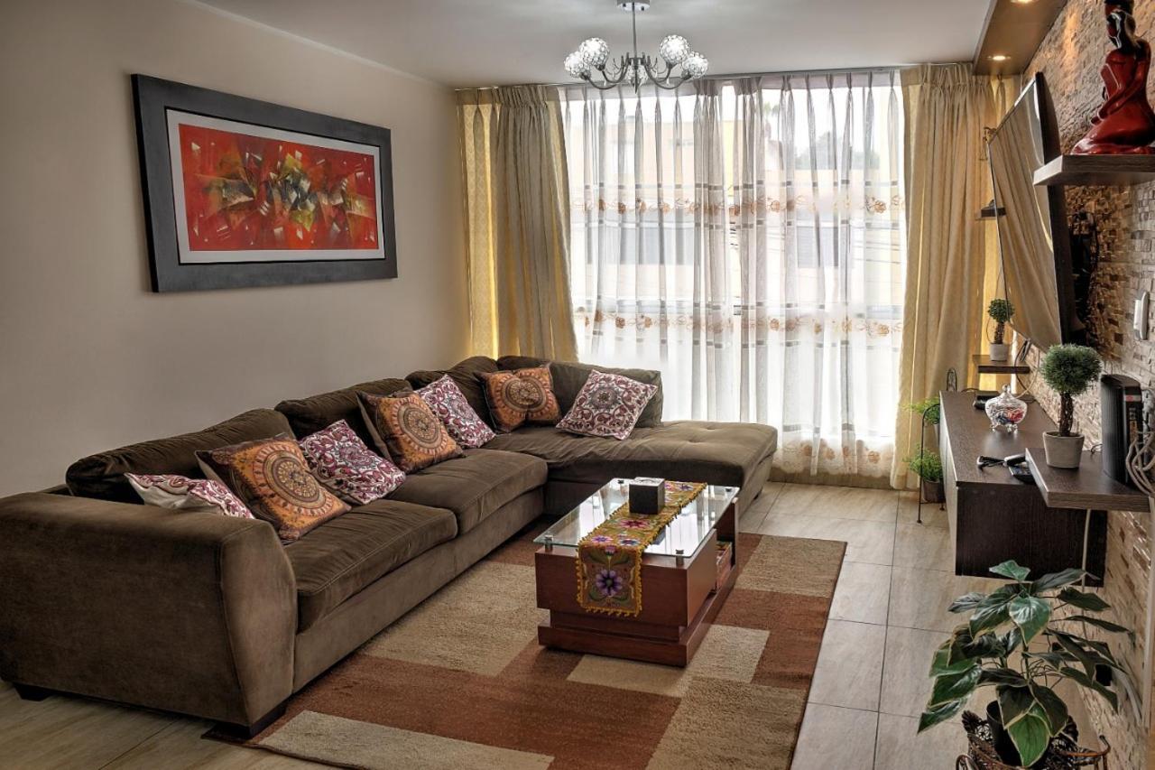 Apartment Dpto Entero, 2do Piso, Ascensor Y Cochera